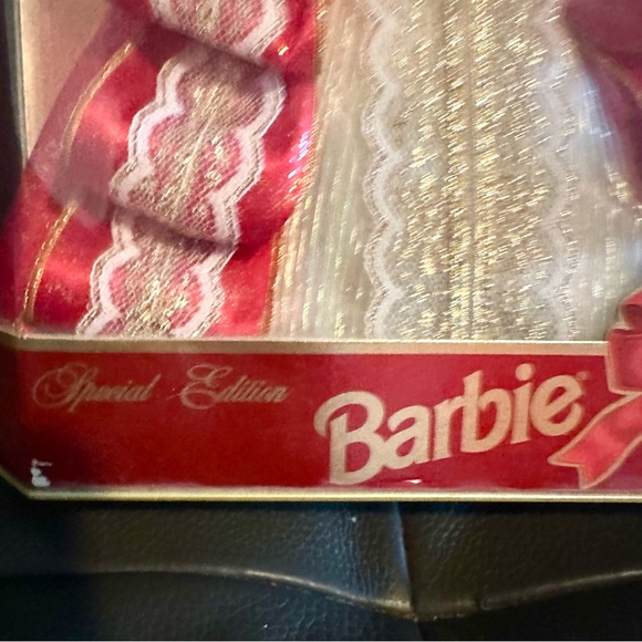 1997 Vintage New In Box Special Edition Happy Holidays Barbie - Picture 3 of 16
